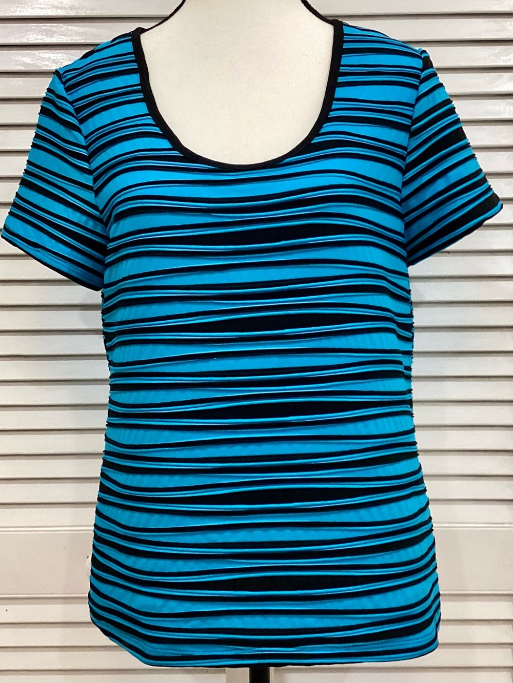 Vintage Travel Elements Slinky Knit Electric Blue & Black Striped Y2K Top Medium